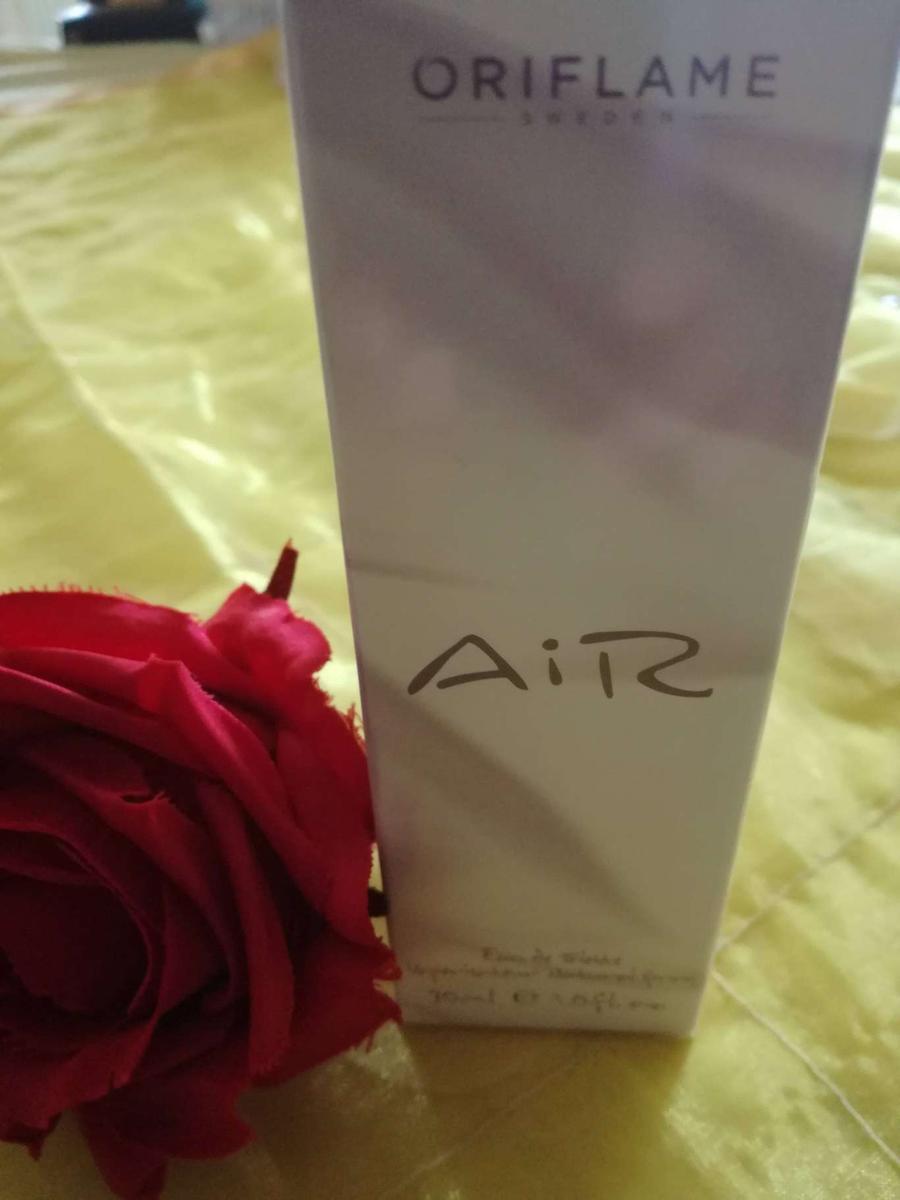 Perfumy damskie 50 ml.  AIR -Eau de TOILETTE.  2 Full Screen