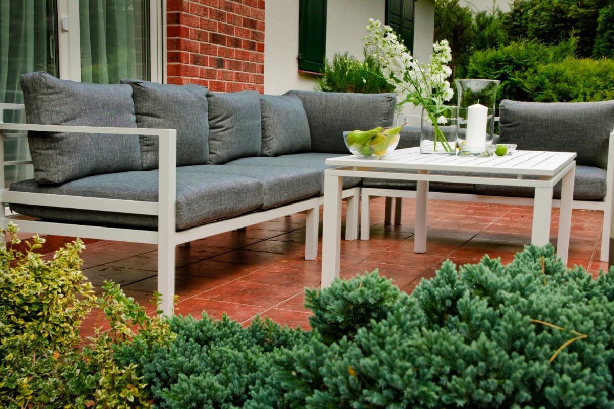 Narożnik ogrodowy z poduszkami 105x71x268 cm z aluminium stolik szary do ogrodu na taras 9 Full Screen