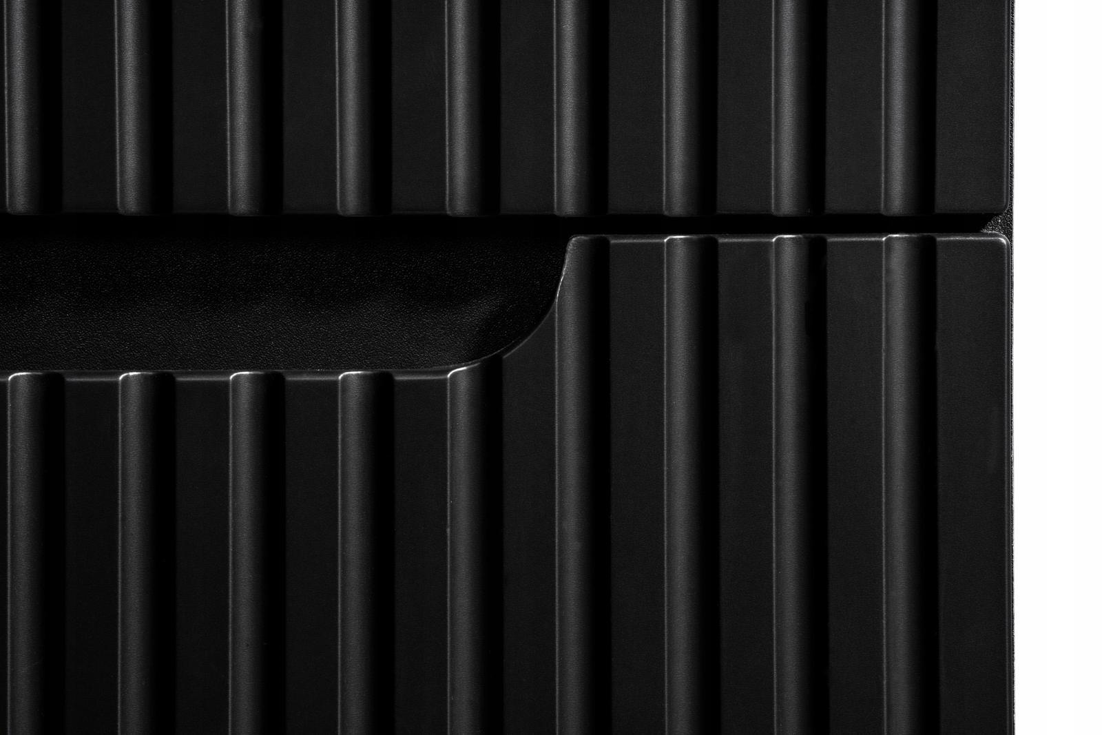 Szafka Łazienkowa wisząca NOVA BLACK 30 cm czarna mały słupek ryflowany front 1 Drzwi do łazienki 6 Full Screen