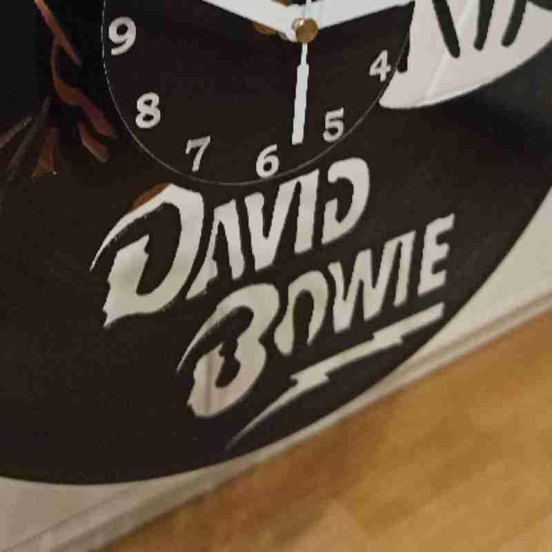 Zegar wiszący z płyty winylowej 30 cm, David Bowie 2 Full Screen