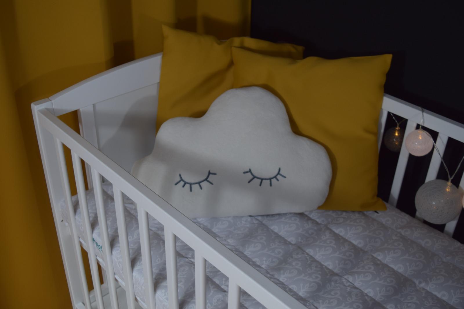 Łóżeczko dla niemowląt 120x60 cm białe wyjmowane szczebelki do pokoju dziecka  3 Full Screen