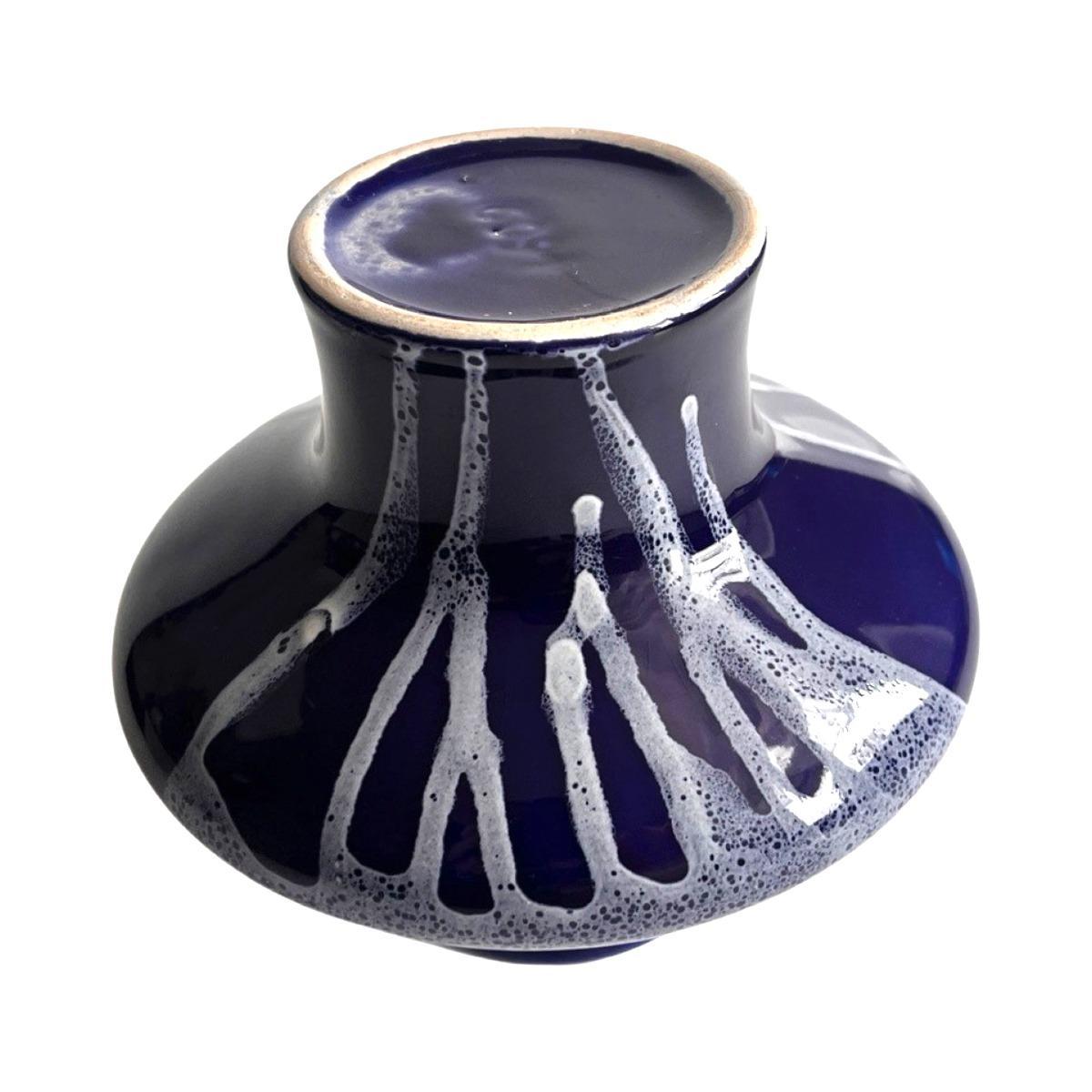 Kobaltowy, ceramiczny wazon, Keramika Kravsko, Czechosłowacja, lata 70. 6 Full Screen