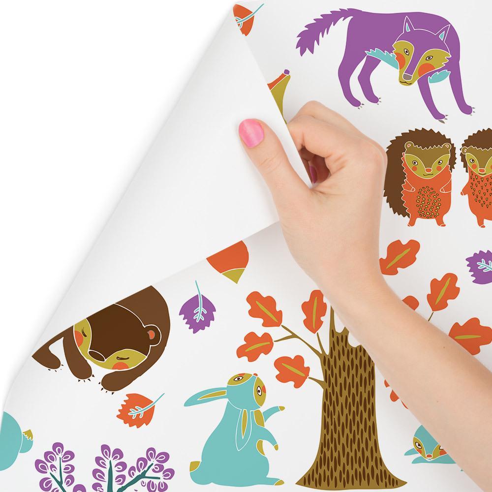 Tapeta dla dzieci – Leśne zwierzęta w kolorowym lesie  nr. 1