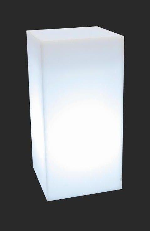 Biała donica Tower Pot z oświetleniem 0 Full Screen