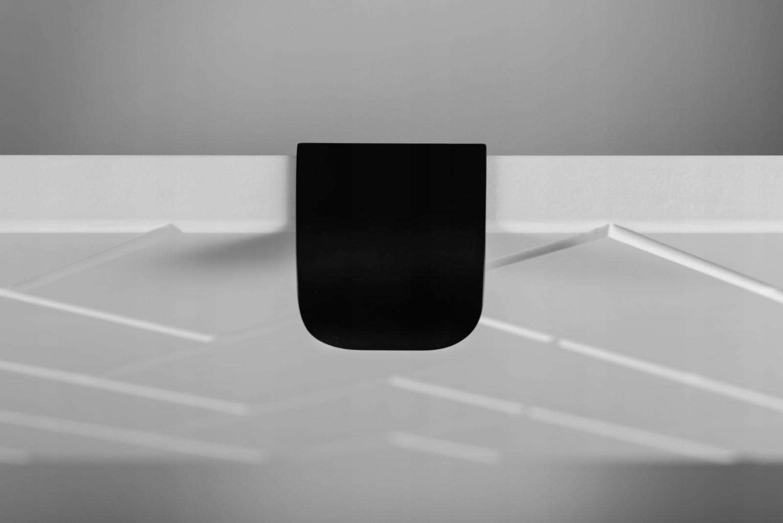 Szafka Łazienkowa MADIS 60 cm pod umywalkę wisząca frezowane szuflady biała uchwyt czarny nr. 5