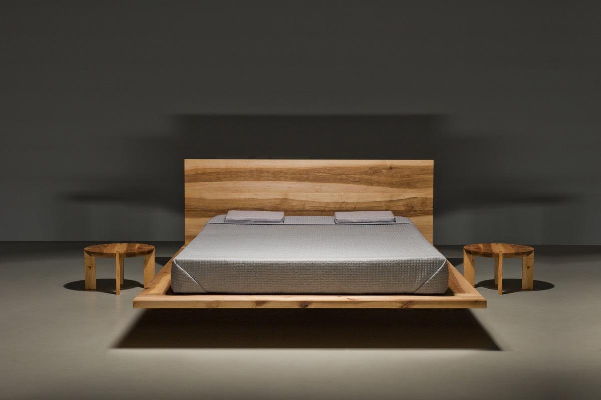 Łóżko MOOD 180x200 eleganckie, proste, nowoczesne, designerskie łóżko wykonane z litej olchy nr. 1