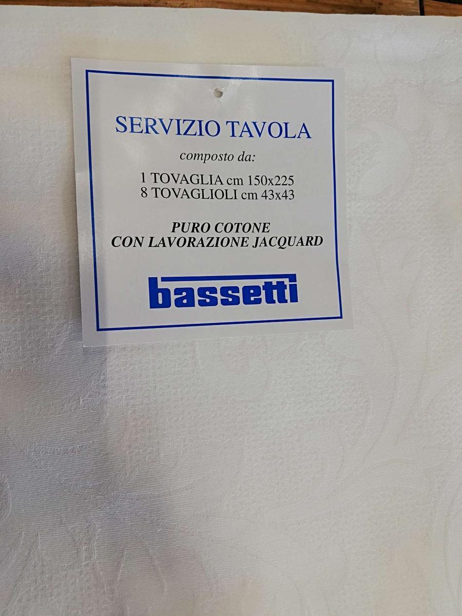 Bassetti obrus + 8 serwet biały 4 Full Screen
