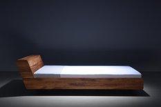 Łóżko LUGO 180x200 elegancka modna rama z litego drewna olchowego z zagłówkiem