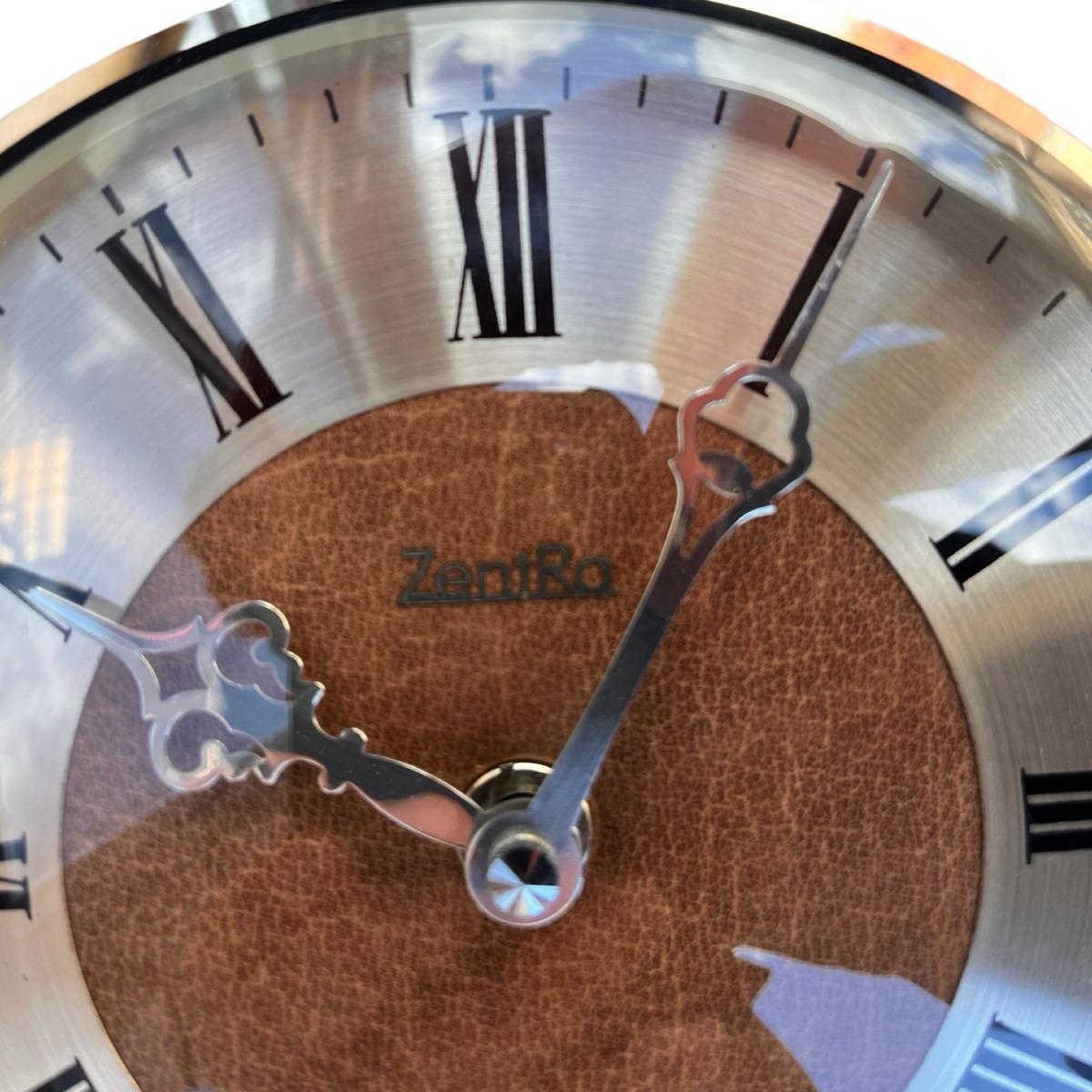 Modernistyczny zegar ścienny na skórzanym pasku Zentra Junghans, Niemcy lata 70. nr. 2
