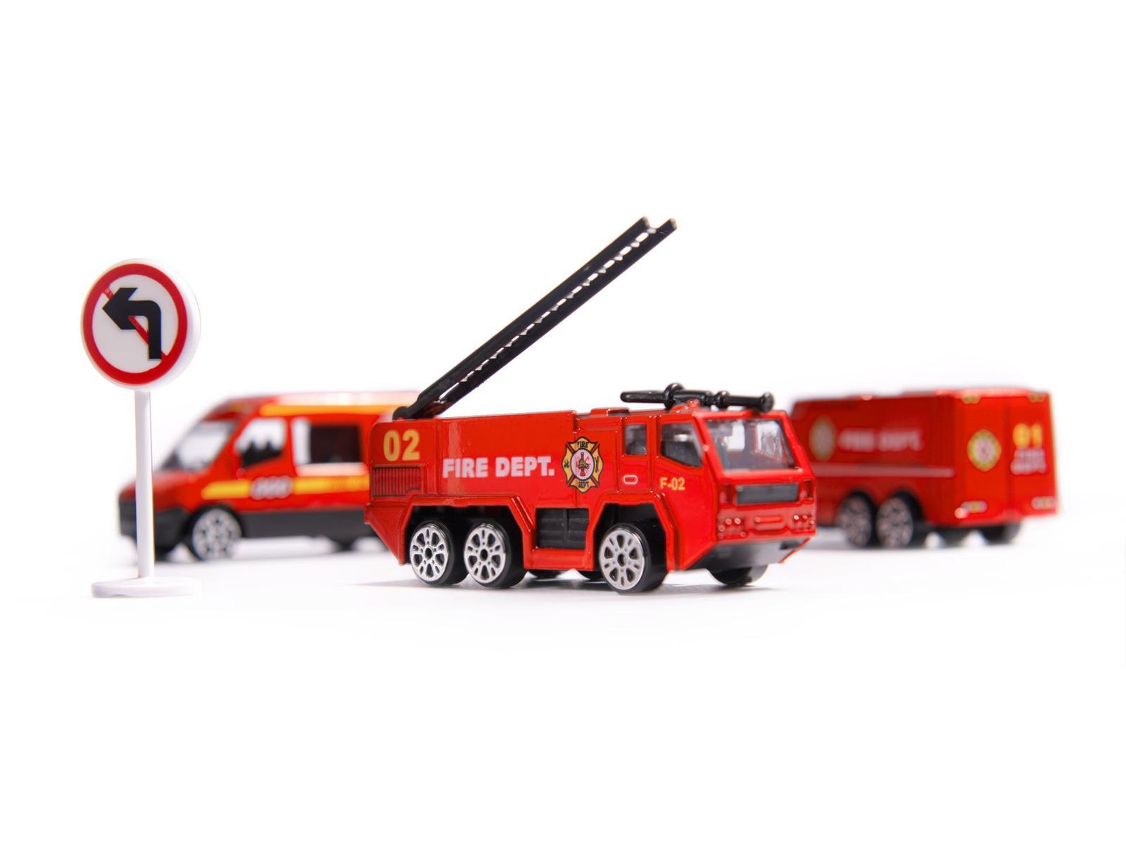 Transporter samolot + 3 pojazdy straż pożarna zabawka dla dzieci czerwona 41,5x31,5x14 cm nr. 10