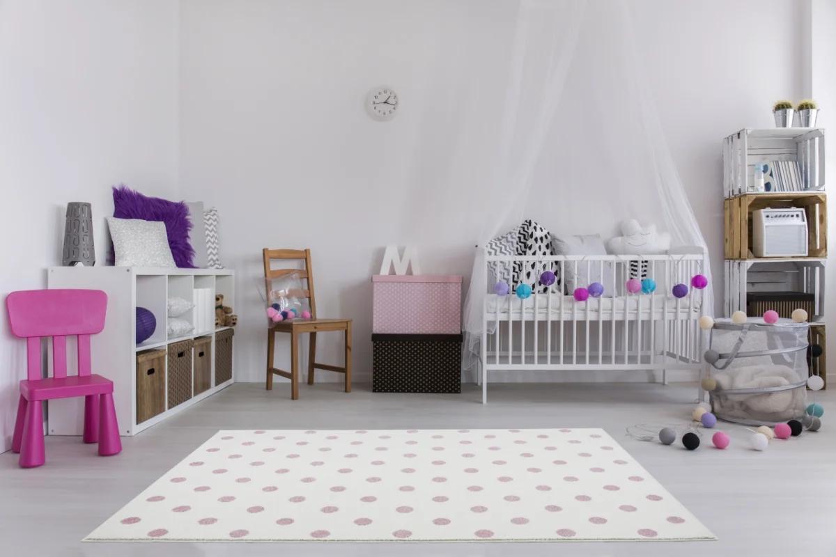 Dywan dziecięcy Confetti Pink 120x170 cm do pokoju dziecięcego biały w kropki nr. 1
