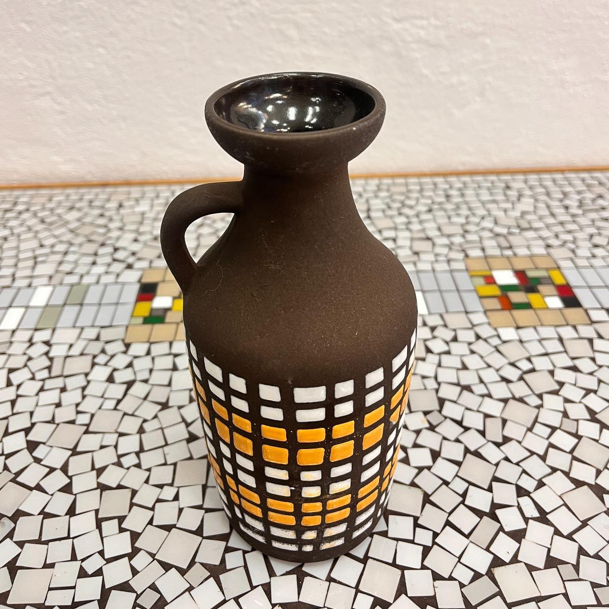 Ceramiczny wazon z uchem, Strehla Keramik, Niemcy, lata 70. 2 Full Screen