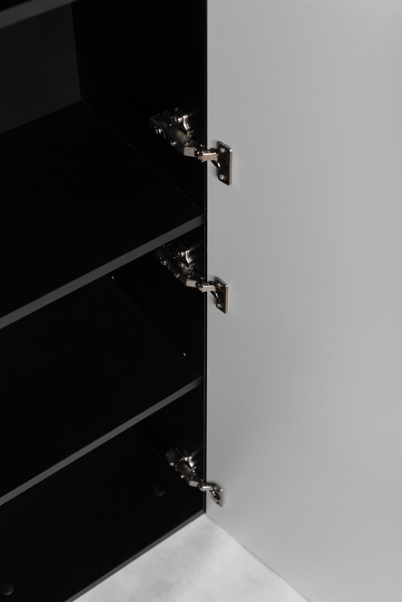 Słupek Łazienkowy MADIS 136 cm wysoki frezowany front szafka z półkami czarny uchwyt srebrny nr. 10