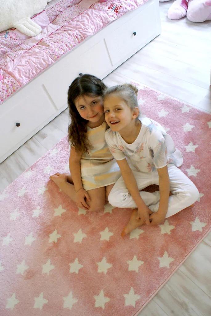 Dywan dziecięcy Star-Field Pink/White 120x180 cm do pokoju dziecięcego różowy w gwiazdki nr. 1