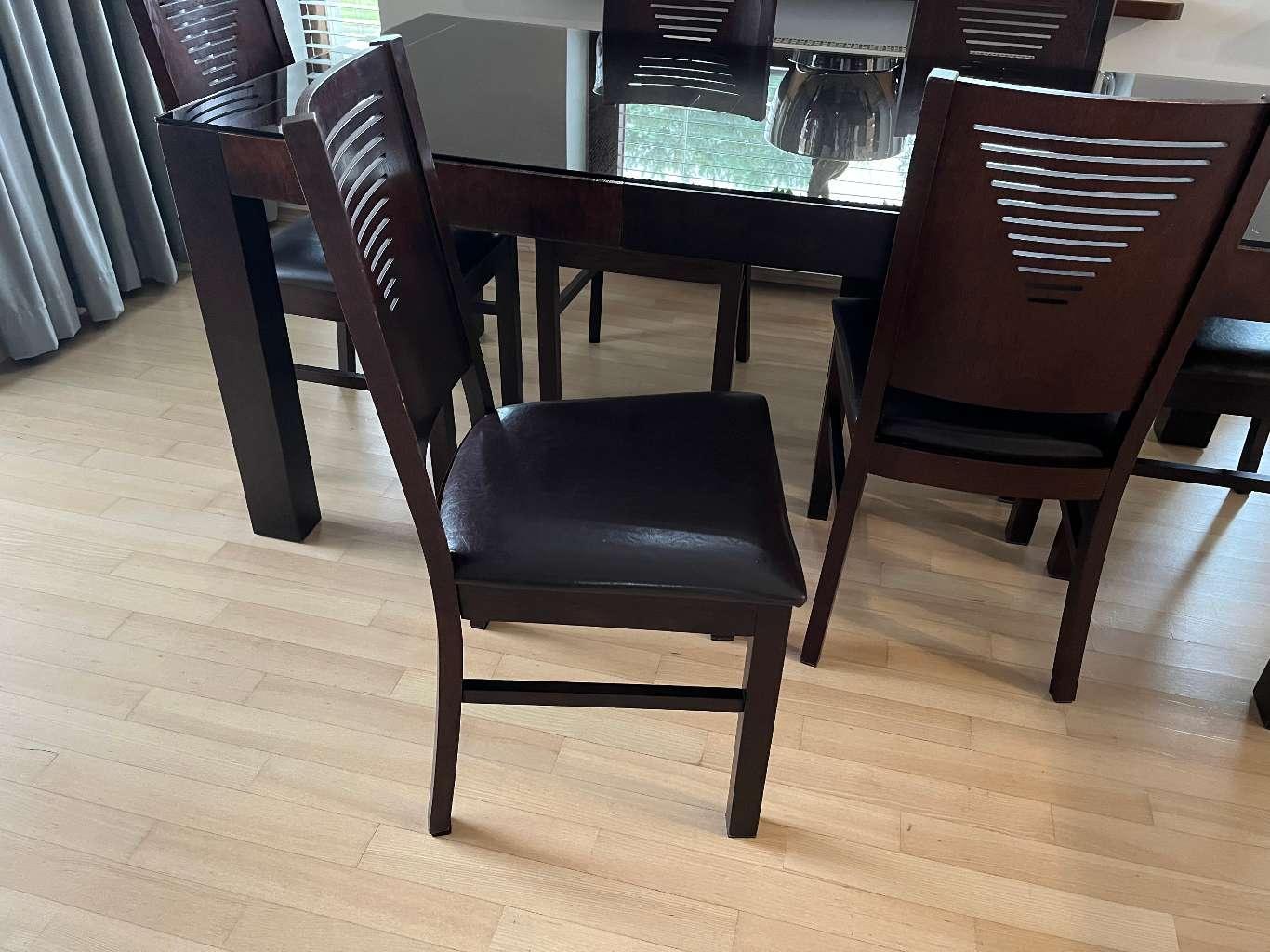 Stół rozkładany, drewniany, ciemny orzech + krzesła 2 Full Screen