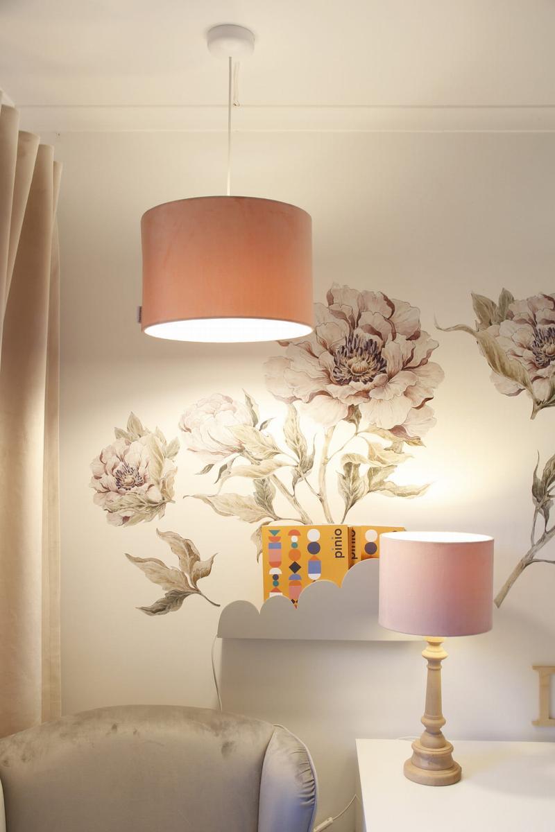Lampa wisząca Velvet 35x35x23 cm do pokoju dziecka różowy drewno olejowane 4 Full Screen