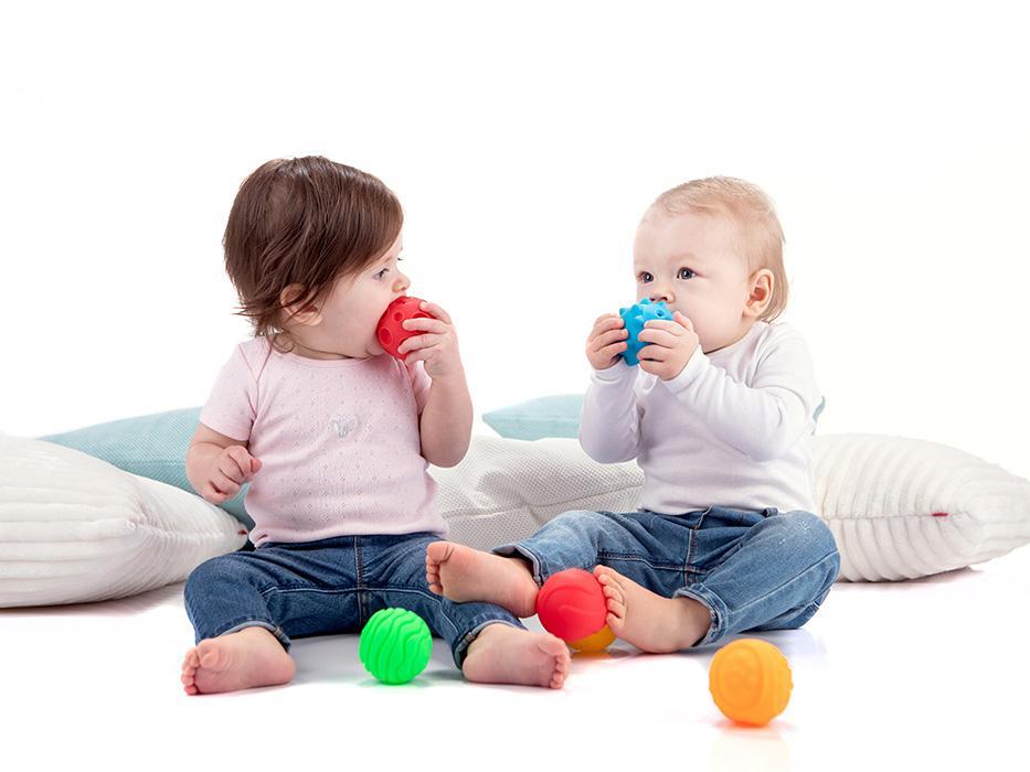 Kolorowe piłki sensoryczne BUŹKI 6 sztuk dla dziecka do zabawy  nr. 4
