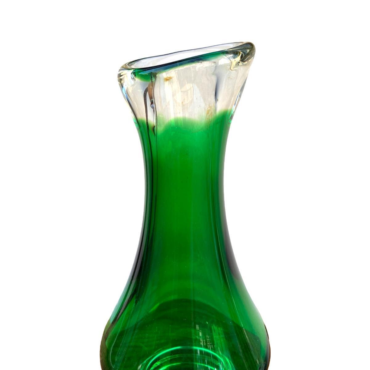 Zielony, szklany Wazon, proj. E. Beranek, Skrdlovice, Czechosłowacja, lata 60. nr. 3