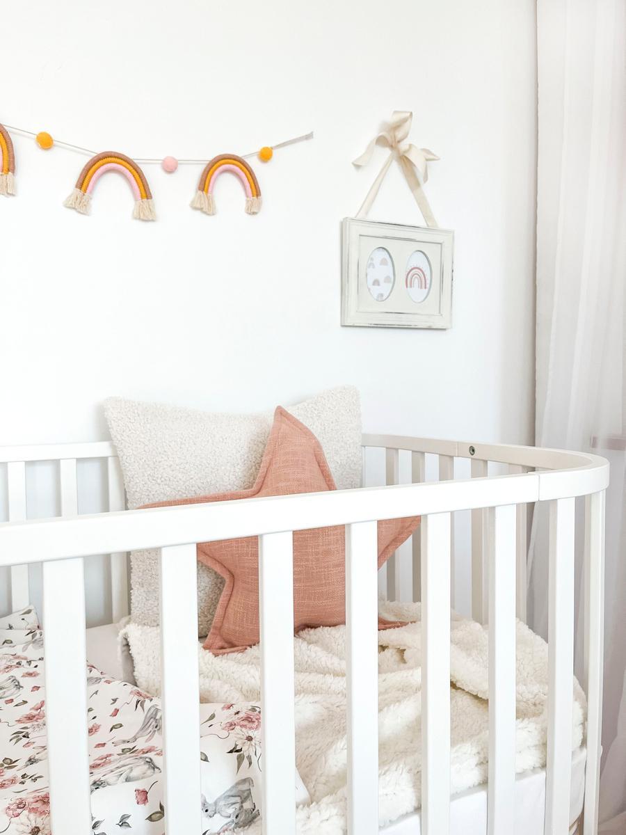 Łóżeczko niemowlęce drewniane bukowe zaokrąglone PRINCIPAL 140x70 cm 2w1 z funkcją sofy dla dziecka  13 Full Screen