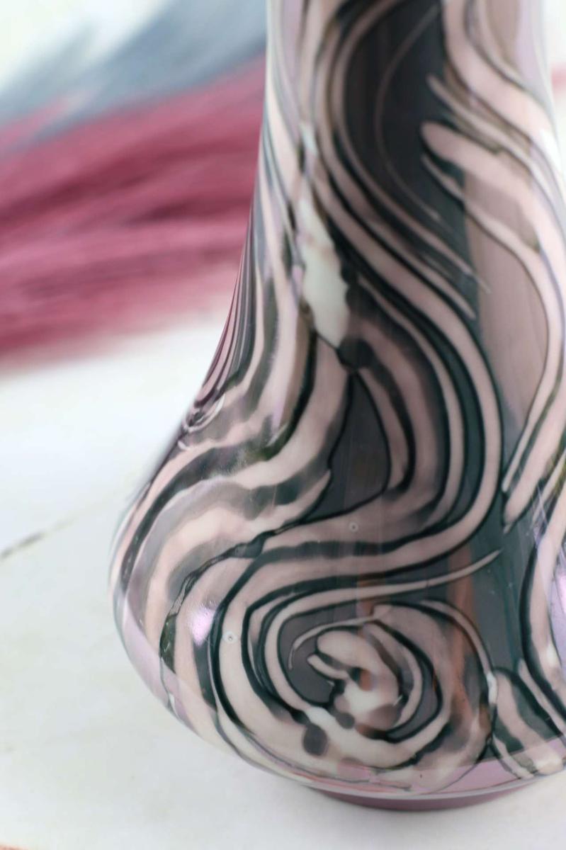 Porcelanowy wazon w fantazyjne maziaje – Bogucice 4 Full Screen