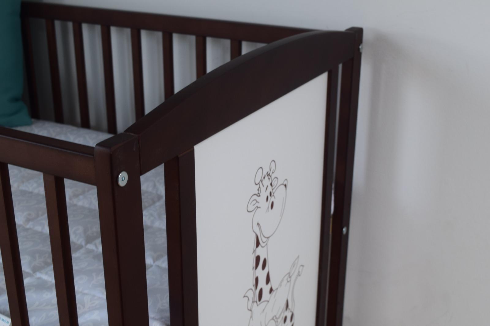 Łóżeczko dla niemowląt 120x60 cm z barierką wyjmowane szczebelki 3 poziomy orzech  nr. 4