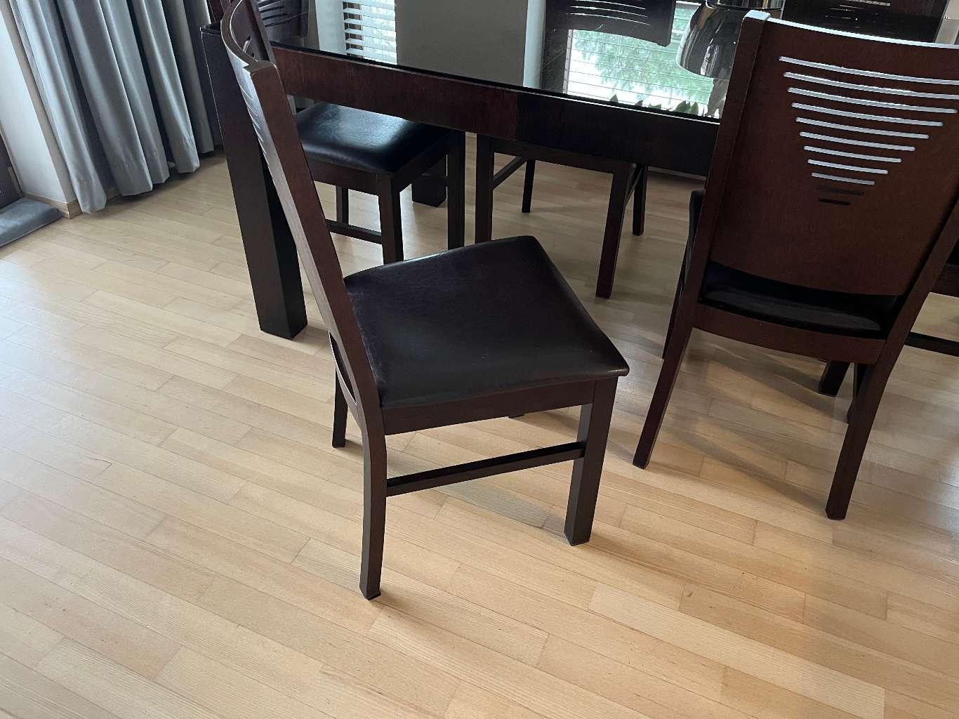 Stół rozkładany, drewniany, ciemny orzech + krzesła 3 Full Screen