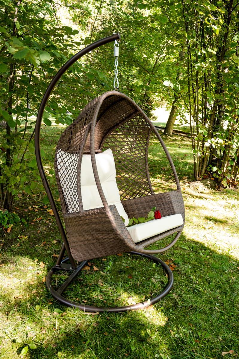 Fotel ogrodowy wiszący ADESSO 98x197x124 cm z technorattanu na ogród lub taras brązowy 6 Full Screen